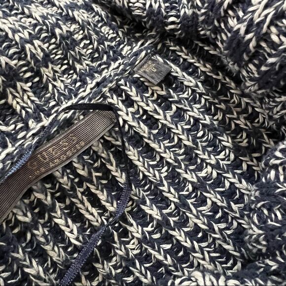 Guess slouchy cowl neck navy blue and white knit sweater womens size medium - Picture 8 of 11